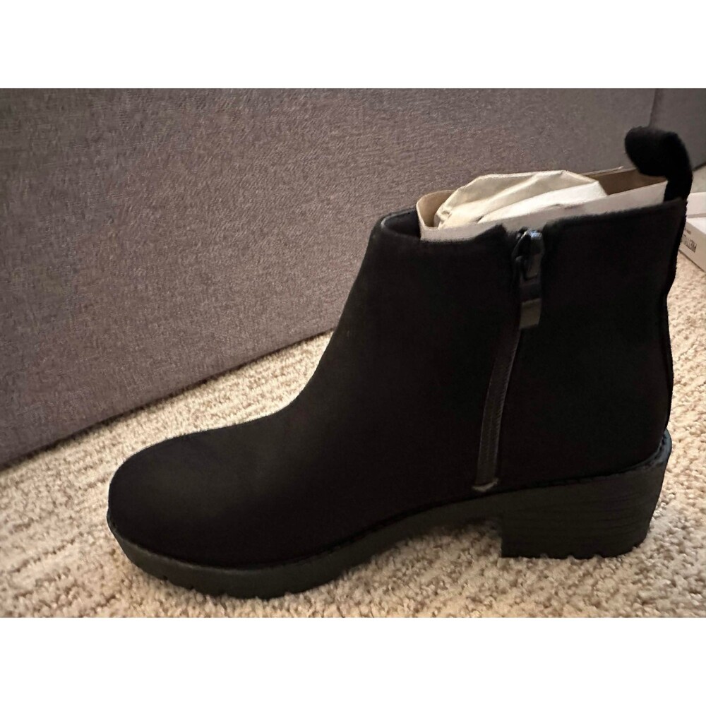 PrettyLittleThing Black Chunky Microfibre Ankle Boots US Size 5/UK Size 3 NWT - Picture 2 of 6